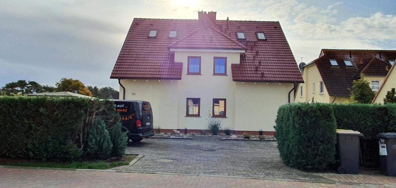 Ferienwohnung Gartentraum Mit Tollem Rasengarten Karlshagen Exterior foto