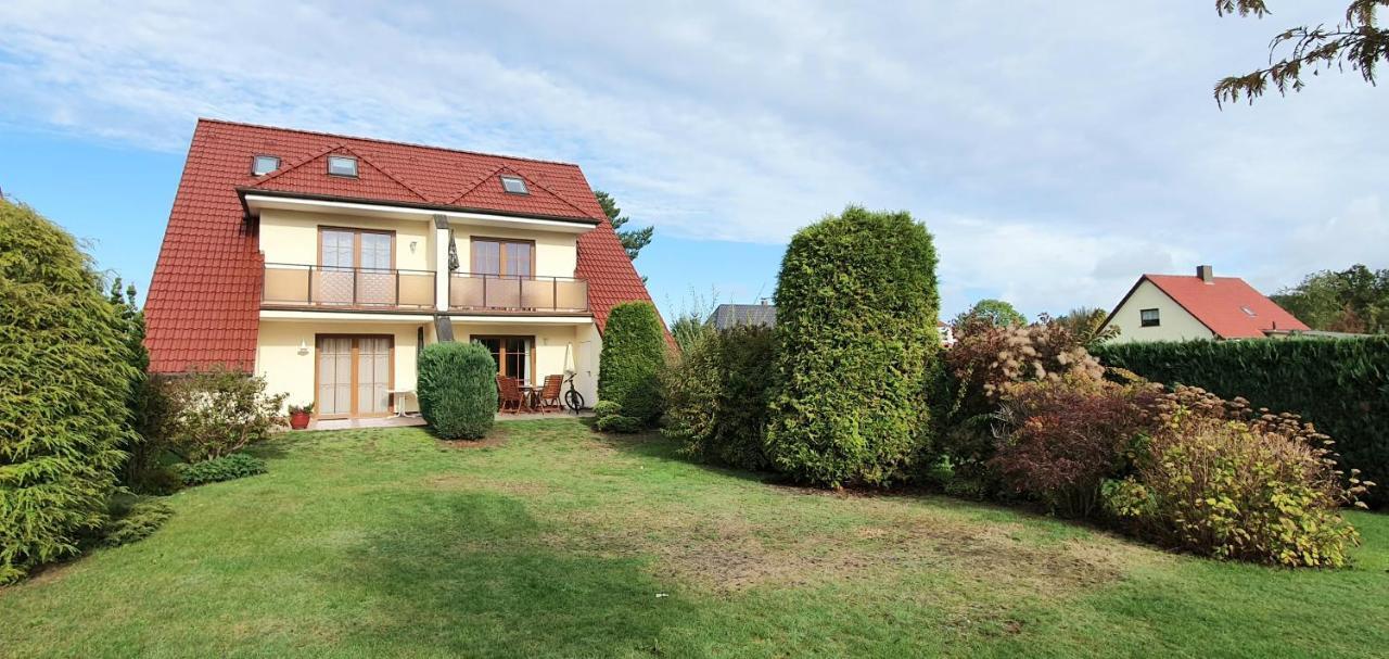 Ferienwohnung Gartentraum Mit Tollem Rasengarten Karlshagen Exterior foto